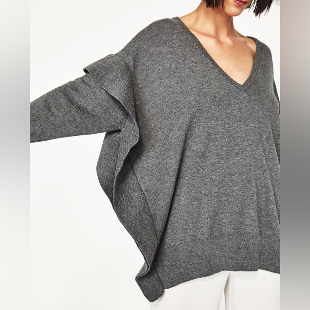 Zara Knit Flounce Gray Sweater Knit Top
